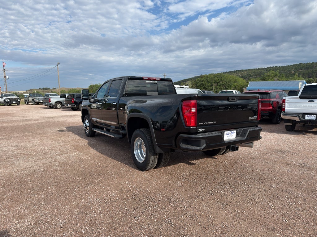 2026 Chevrolet Silverado 3500 HD High Country DRW