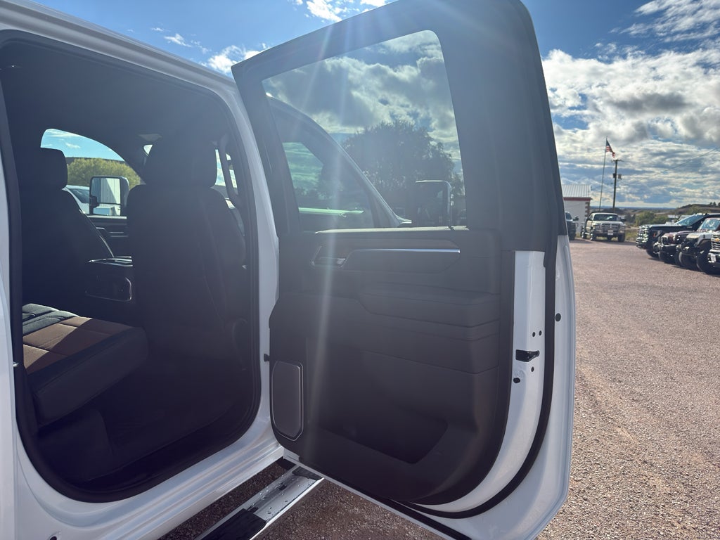 2026 Chevrolet Silverado 3500 HD High Country
