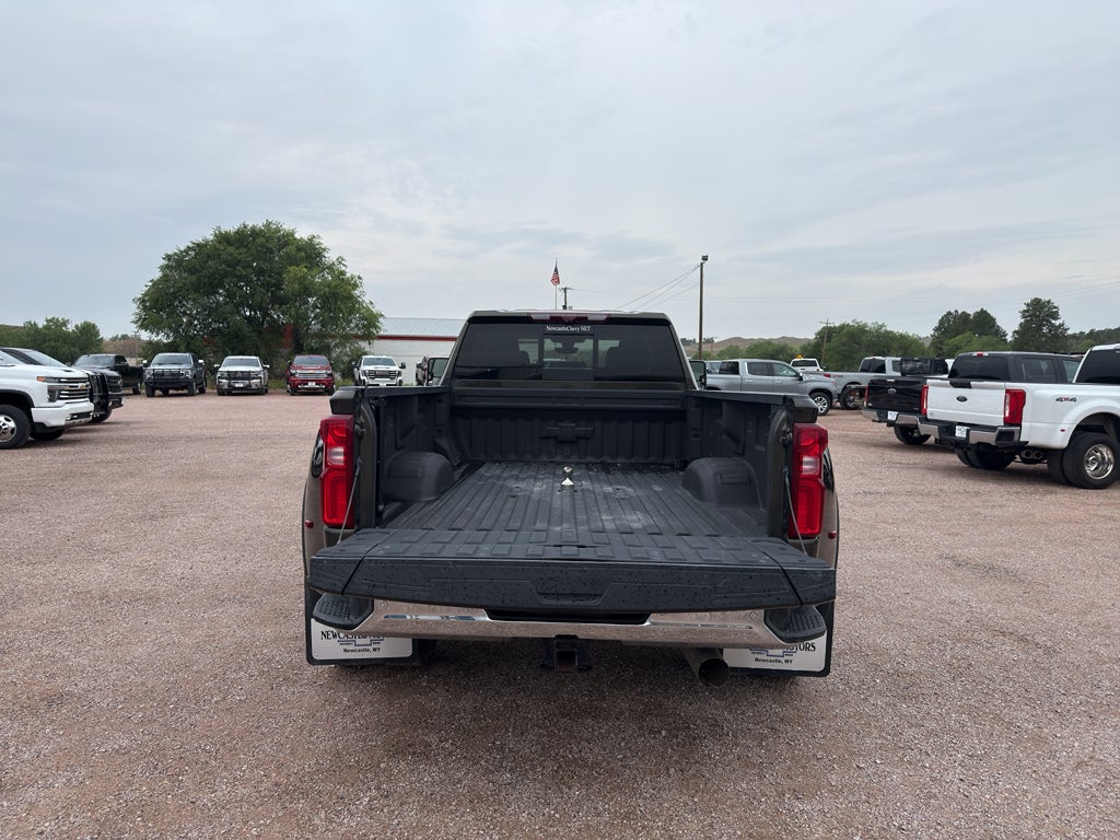 2022 Chevrolet Silverado 3500 HD LTZ DRW
