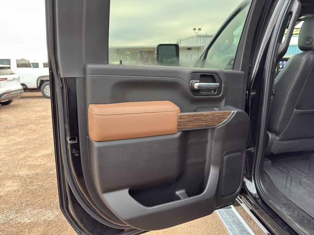 2022 Chevrolet Silverado 3500 HD High Country DRW