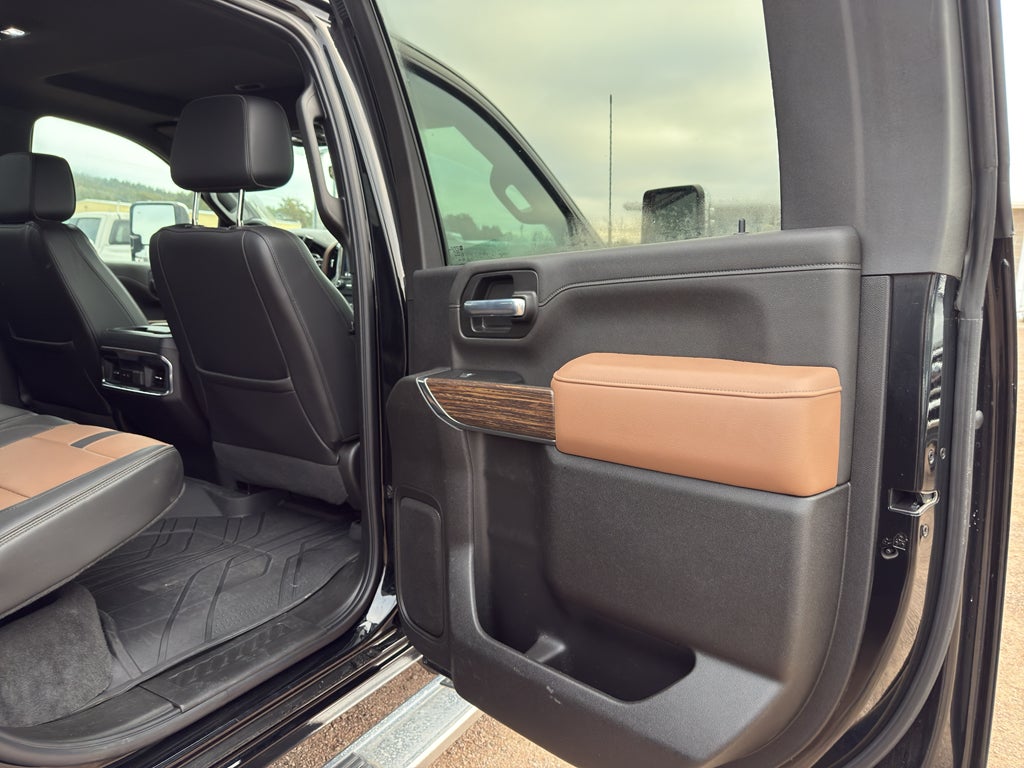 2022 Chevrolet Silverado 3500 HD High Country DRW