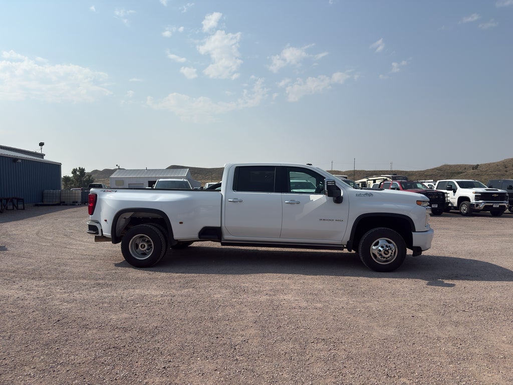 2022 Chevrolet Silverado 3500 HD High Country DRW