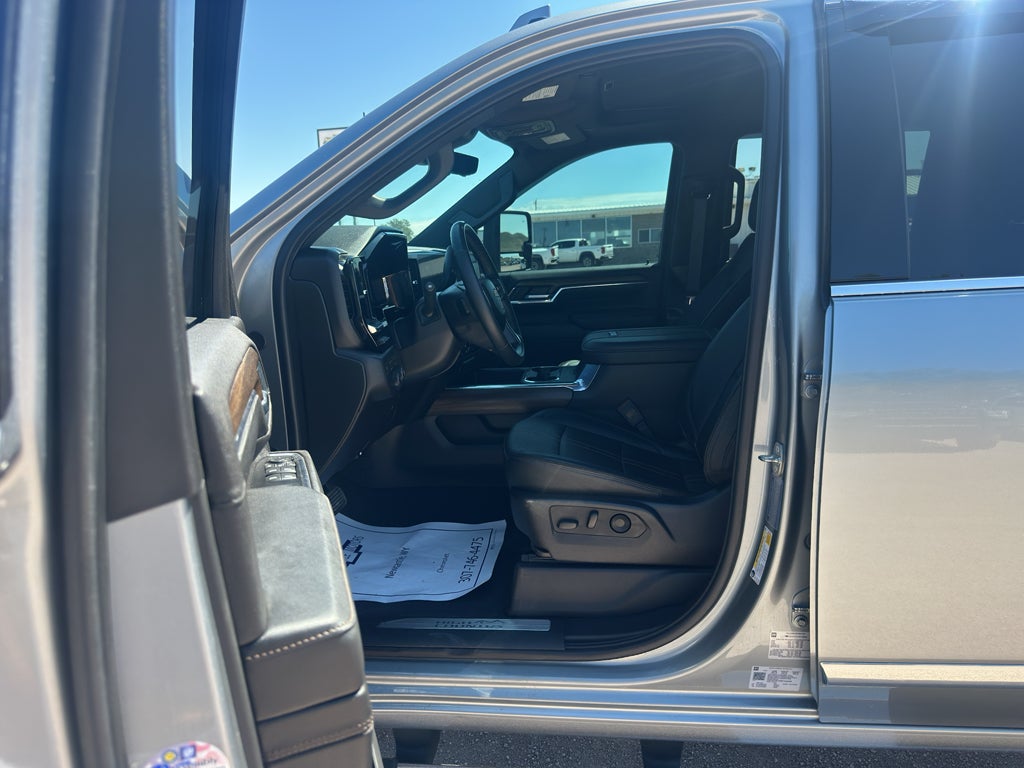 2024 Chevrolet Silverado 3500 HD High Country