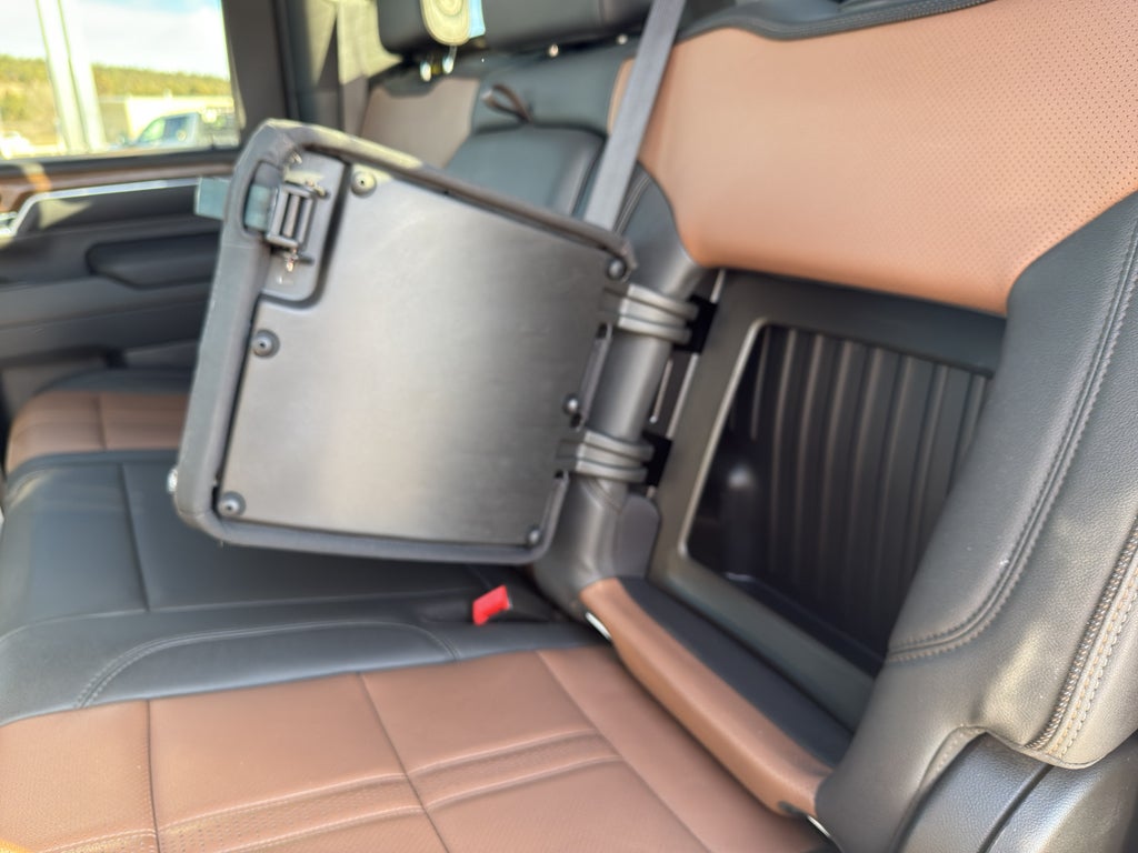 2024 Chevrolet Silverado 3500 HD High Country DRW