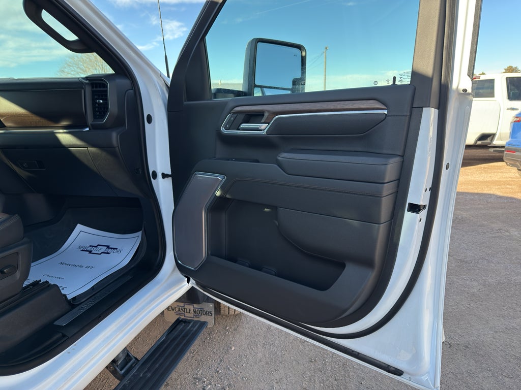 2024 Chevrolet Silverado 3500 HD High Country DRW