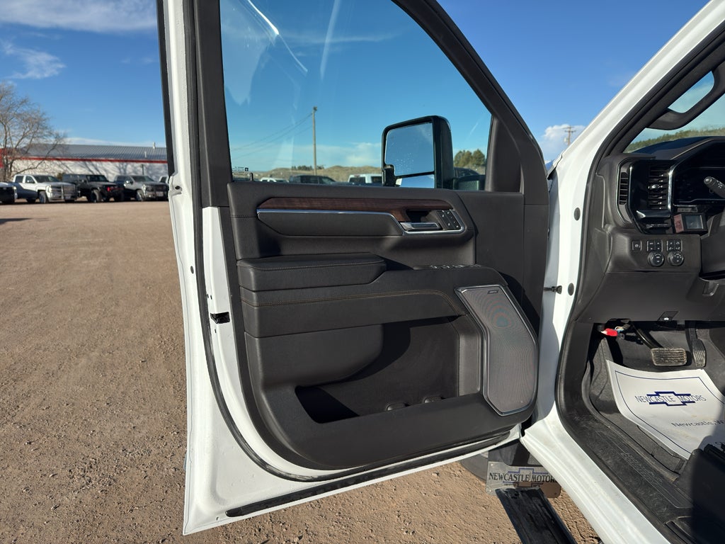 2024 Chevrolet Silverado 3500 HD High Country DRW