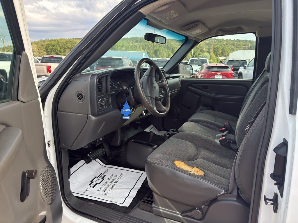 2004 Chevrolet Silverado 2500 HD Work Truck