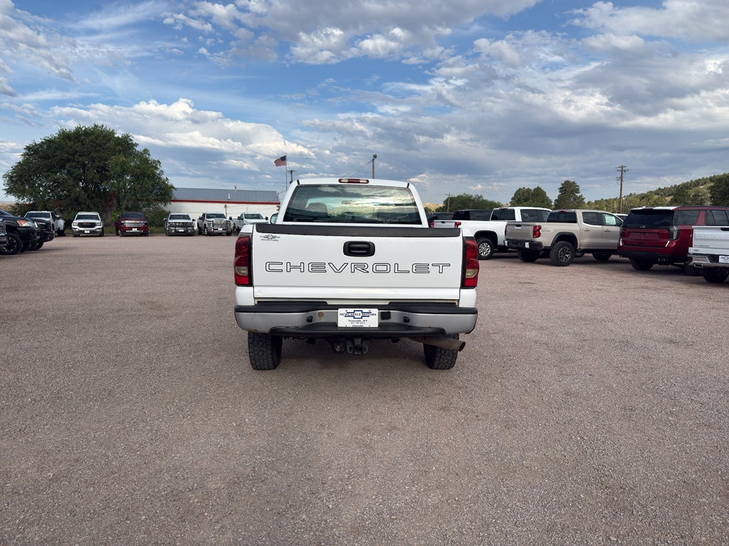 2004 Chevrolet Silverado 2500 HD Work Truck