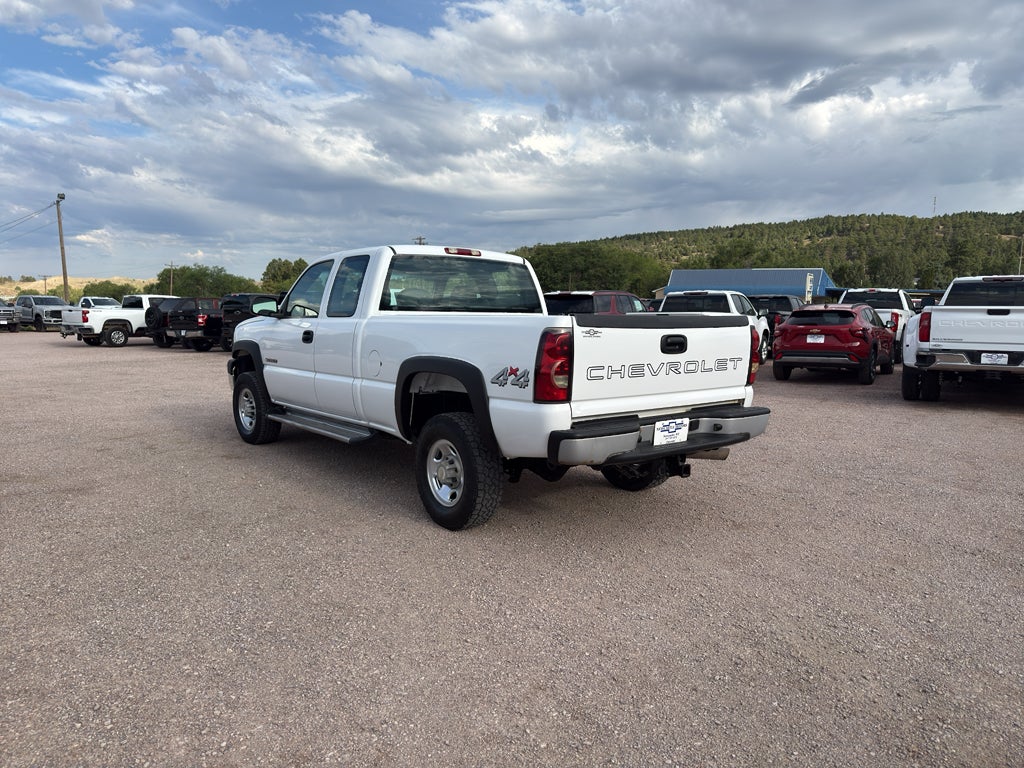 2004 Chevrolet Silverado 2500 HD Work Truck