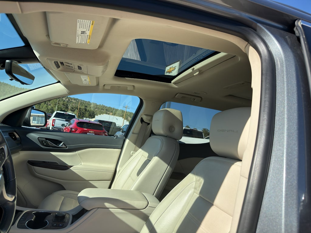 2020 GMC Acadia Denali