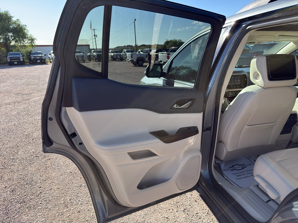 2020 GMC Acadia Denali
