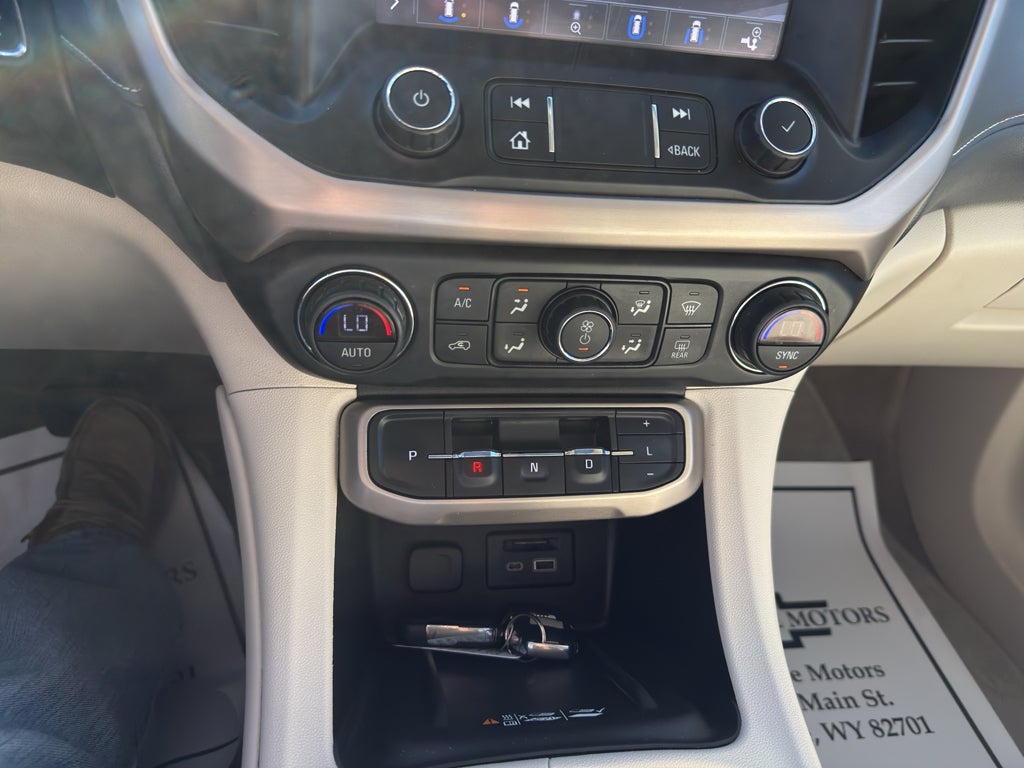 2020 GMC Acadia Denali