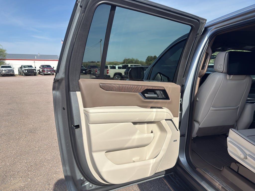 2025 GMC Yukon XL Denali
