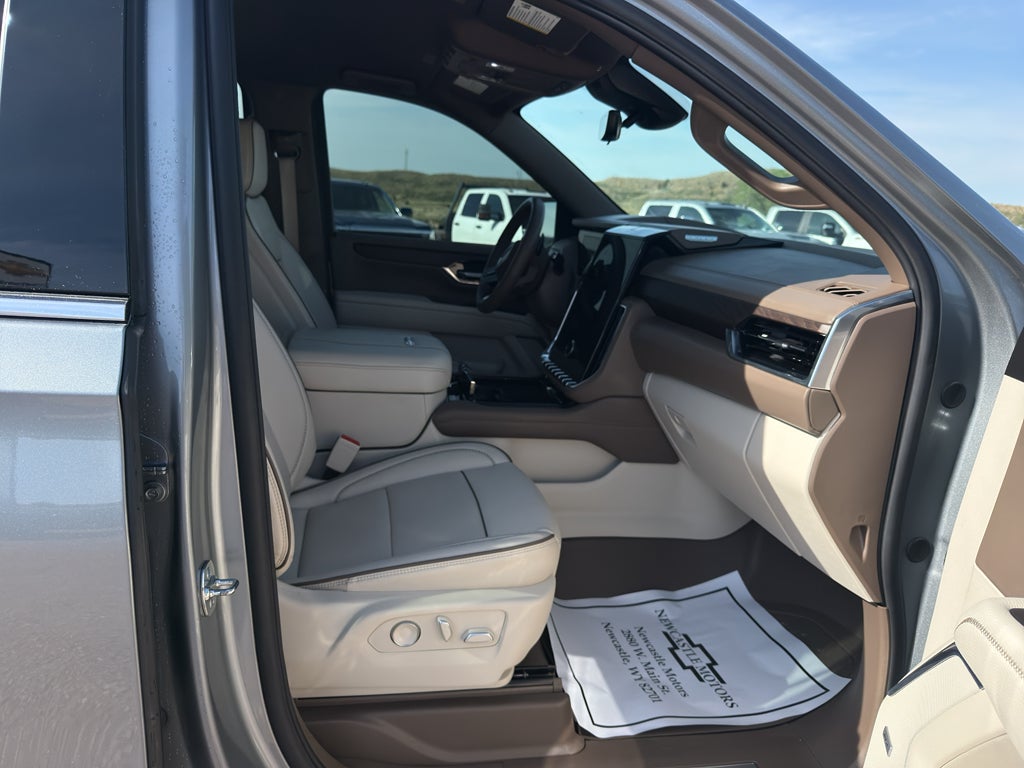 2025 GMC Yukon XL Denali