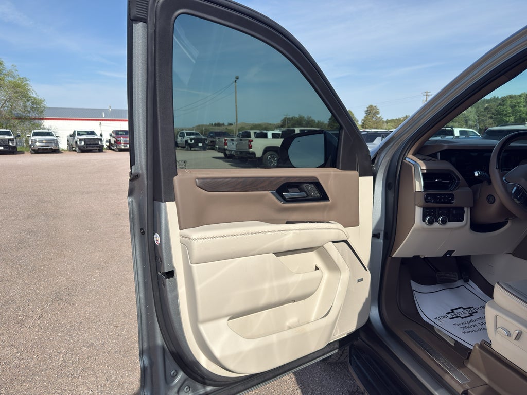 2025 GMC Yukon XL Denali