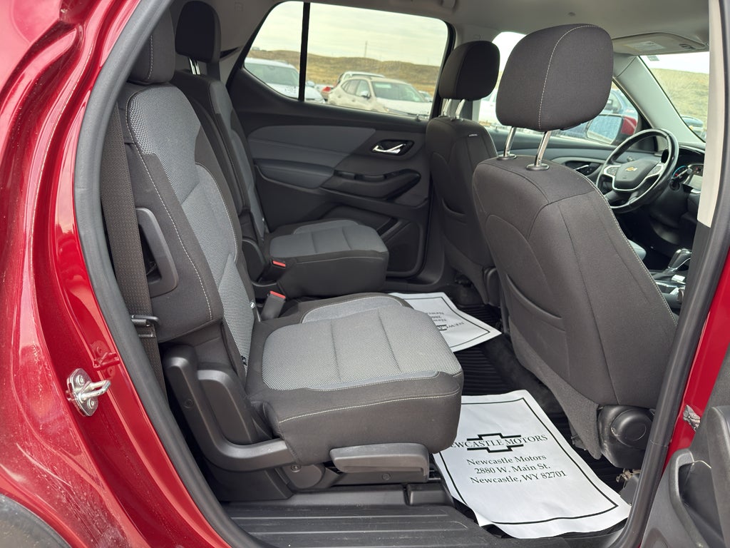 2020 Chevrolet Traverse LT Cloth