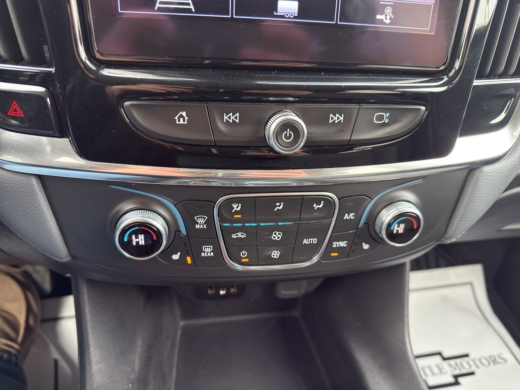 2020 Chevrolet Traverse LT Cloth