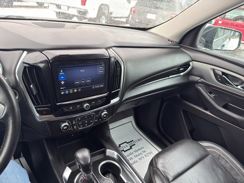 2021 Chevrolet Traverse LT Leather
