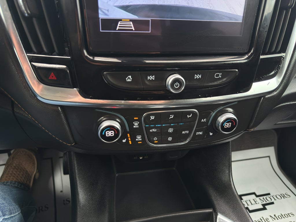 2021 Chevrolet Traverse LT Leather