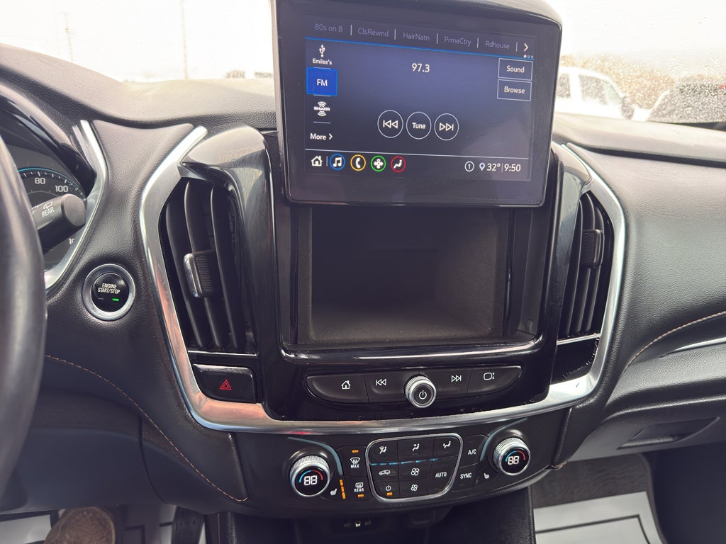 2021 Chevrolet Traverse LT Leather