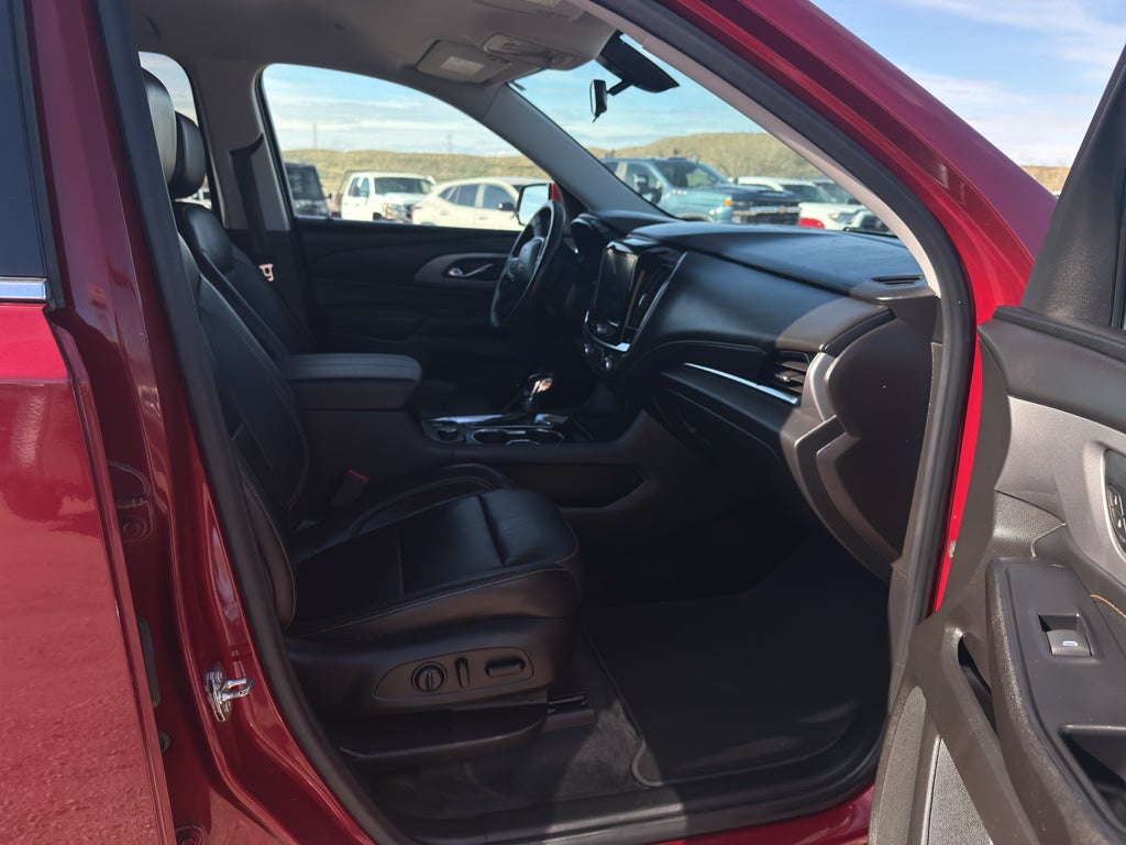 2021 Chevrolet Traverse LT Leather