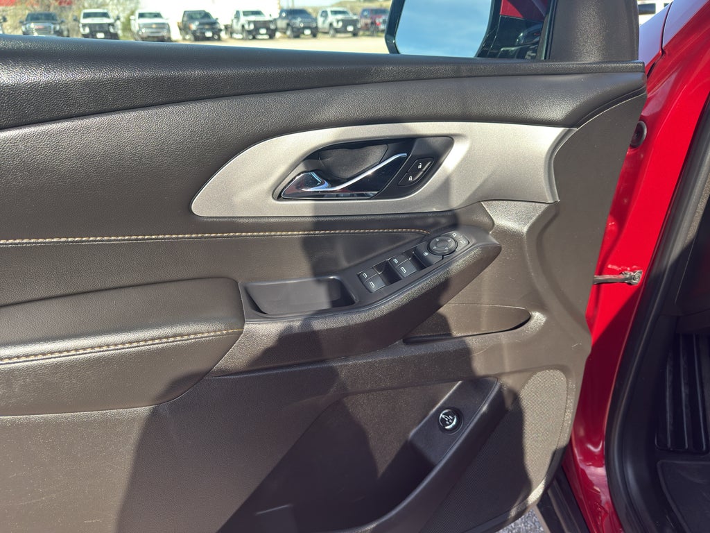 2021 Chevrolet Traverse LT Leather