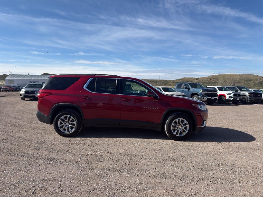 2021 Chevrolet Traverse LT Leather