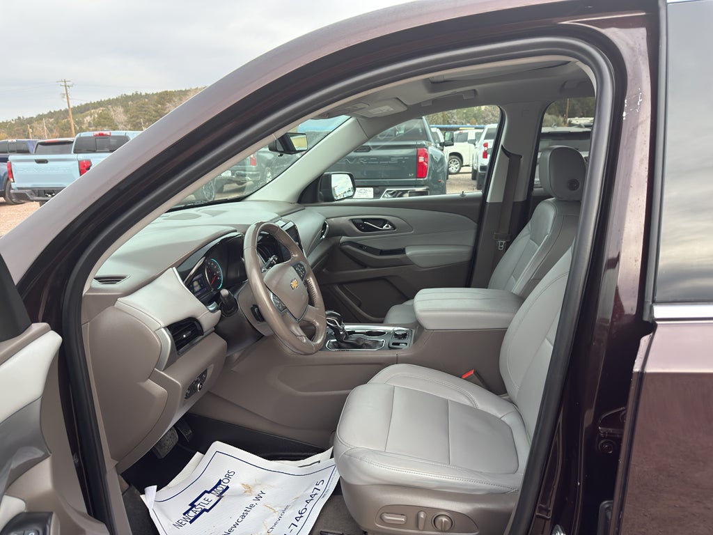 2021 Chevrolet Traverse LT Leather
