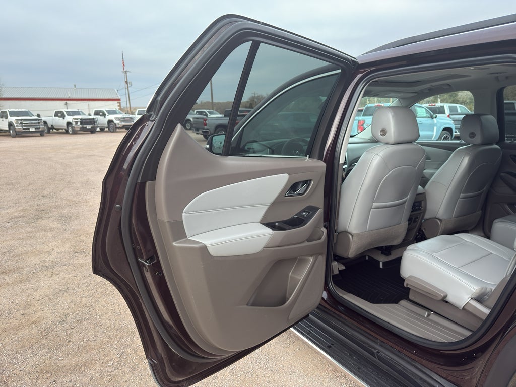 2021 Chevrolet Traverse LT Leather