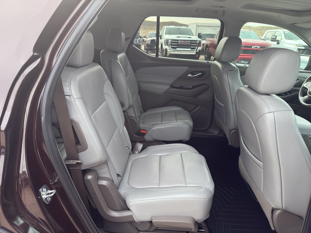 2021 Chevrolet Traverse LT Leather