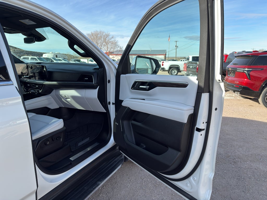 2025 Chevrolet Tahoe Premier