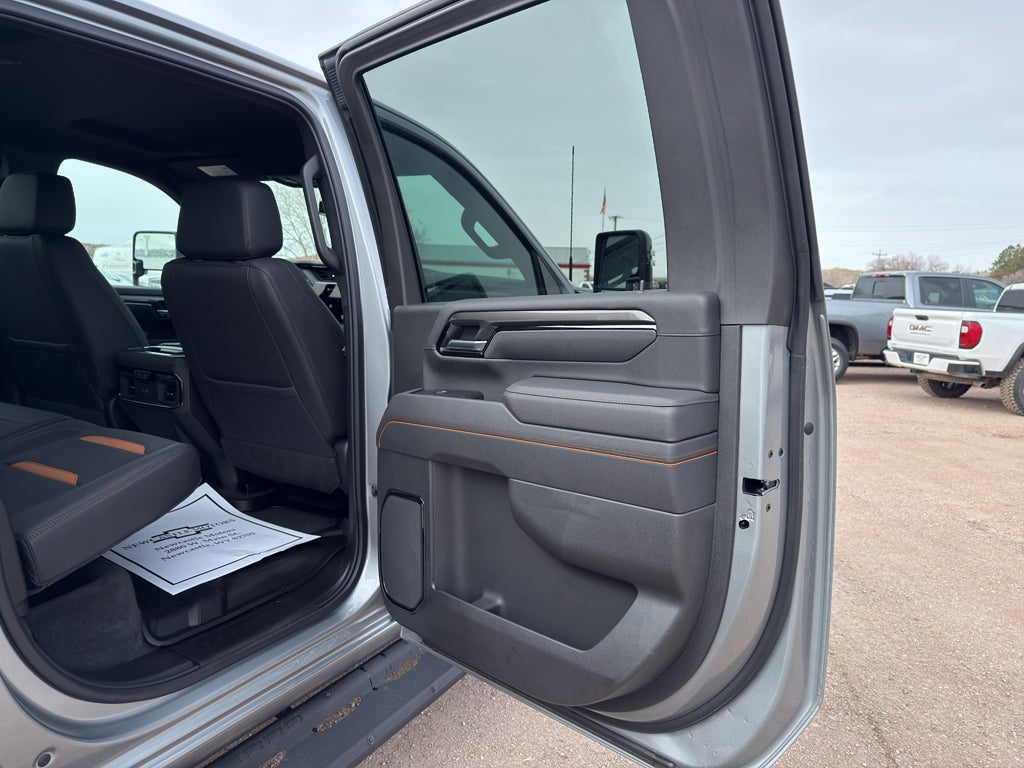 2025 GMC Sierra 2500 HD AT4