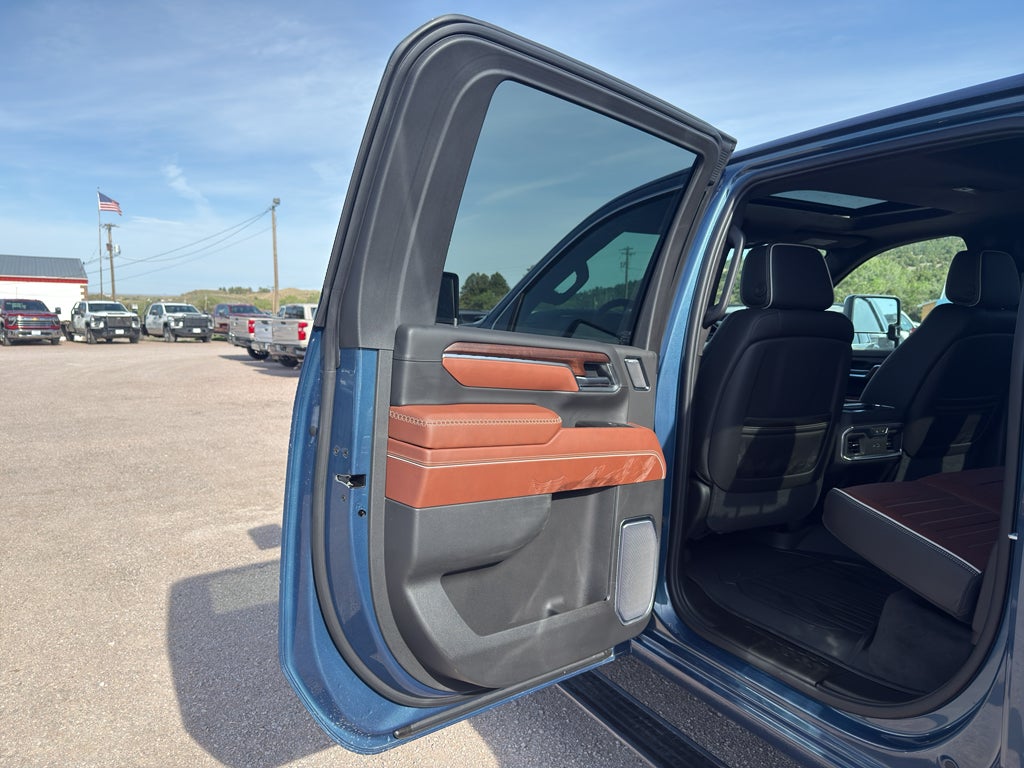 2026 GMC Sierra 3500 HD Denali Ultimate DRW