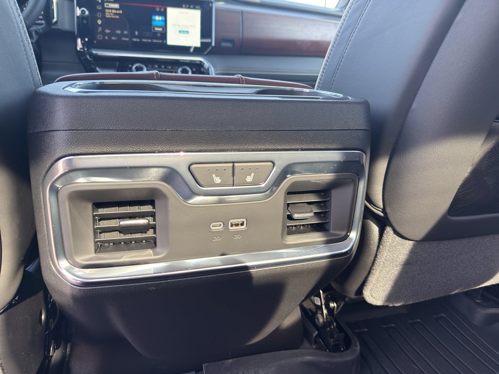 2026 GMC Sierra 3500 HD Denali Ultimate DRW