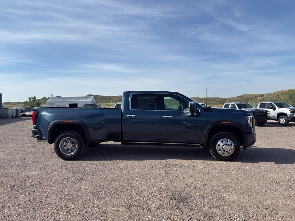 2026 GMC Sierra 3500 HD Denali Ultimate DRW