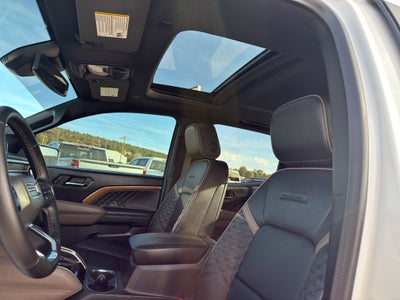 2025 GMC Canyon Denali