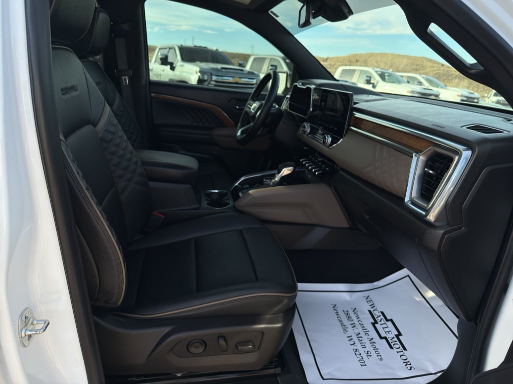 2025 GMC Canyon Denali