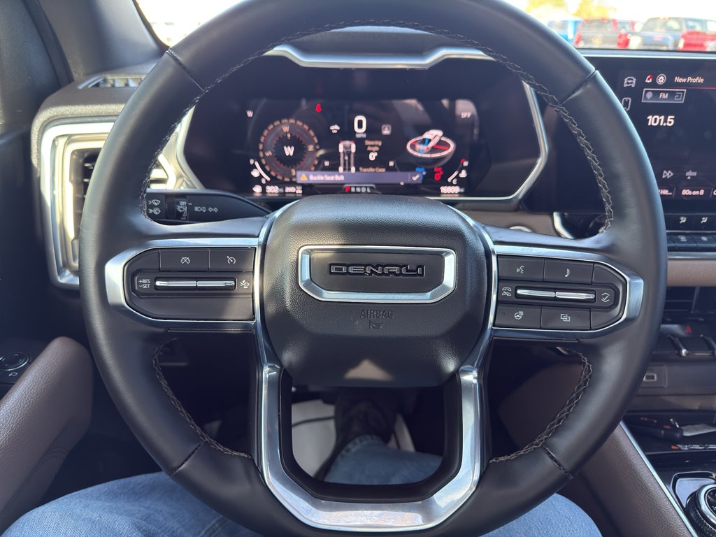 2025 GMC Canyon Denali