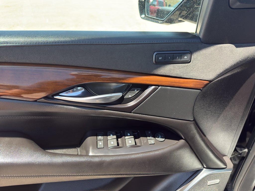 2020 Cadillac Escalade Premium Luxury