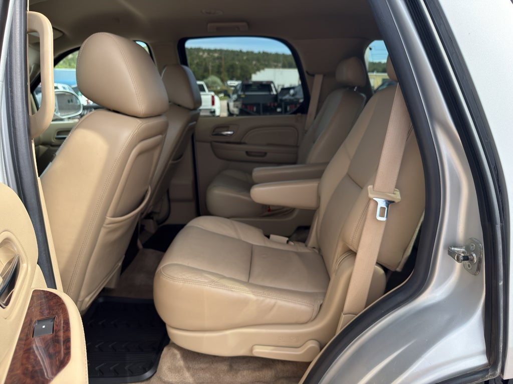 2010 Cadillac Escalade Base