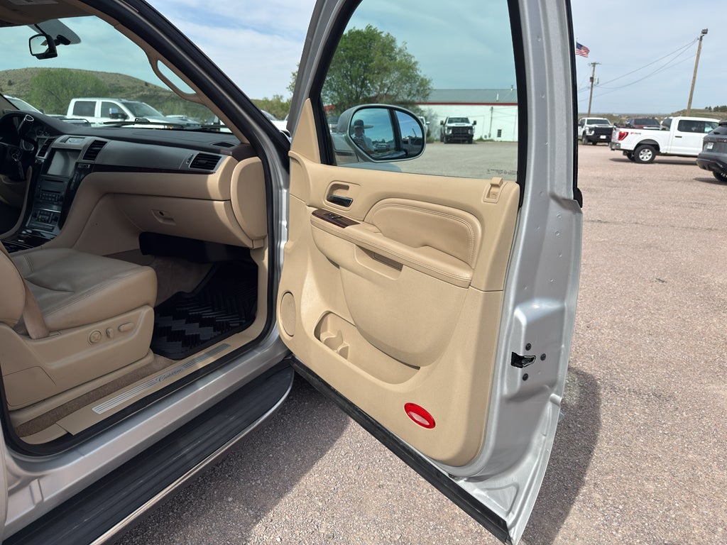 2010 Cadillac Escalade Base