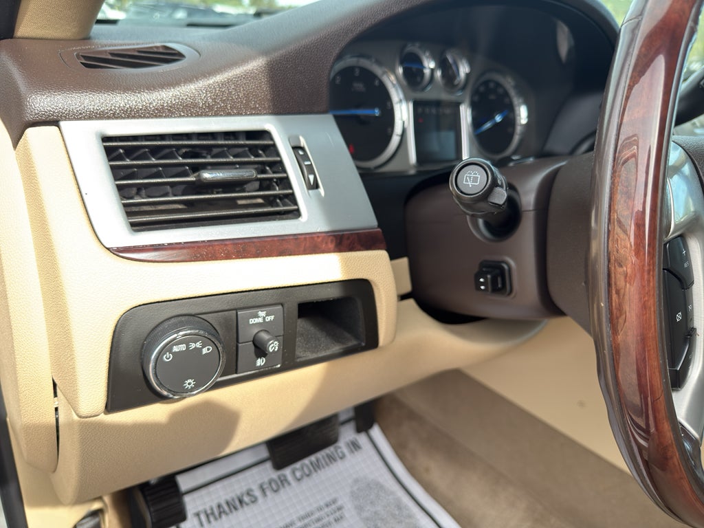 2010 Cadillac Escalade Base