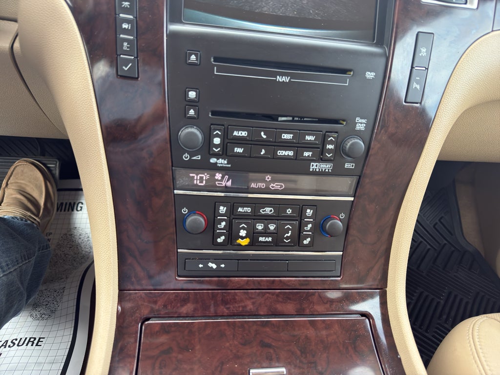 2010 Cadillac Escalade Base