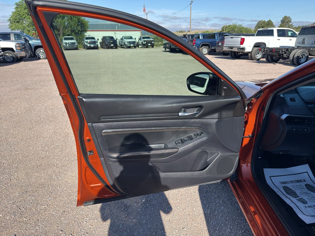 2020 Nissan Altima 2.5 SR