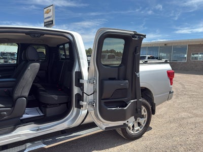 2017 Nissan Titan XD SV
