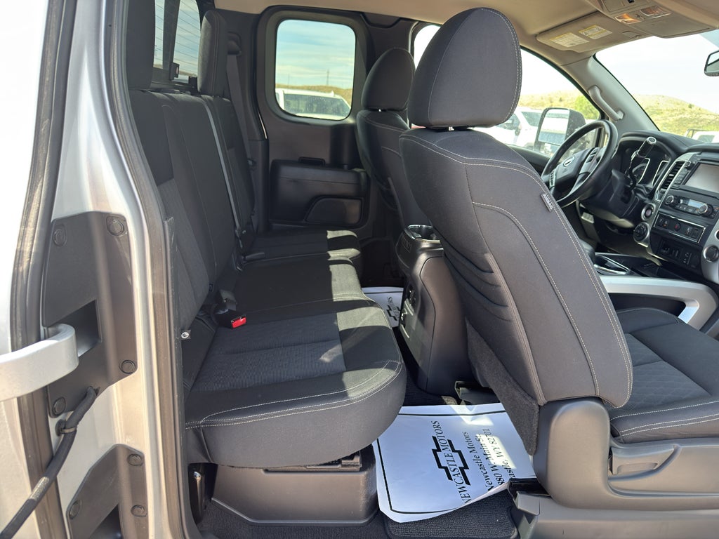 2017 Nissan Titan XD SV