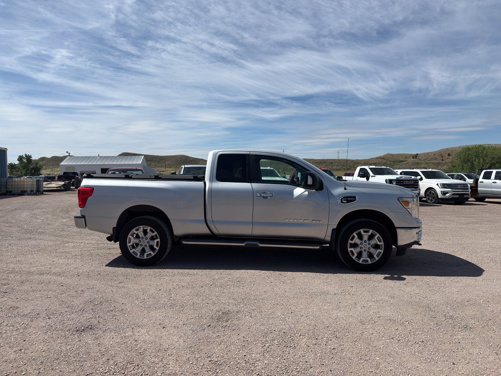 2017 Nissan Titan XD SV
