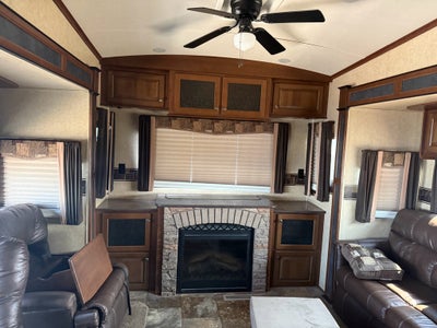 2014 JAYCO EAGLE PREM Base