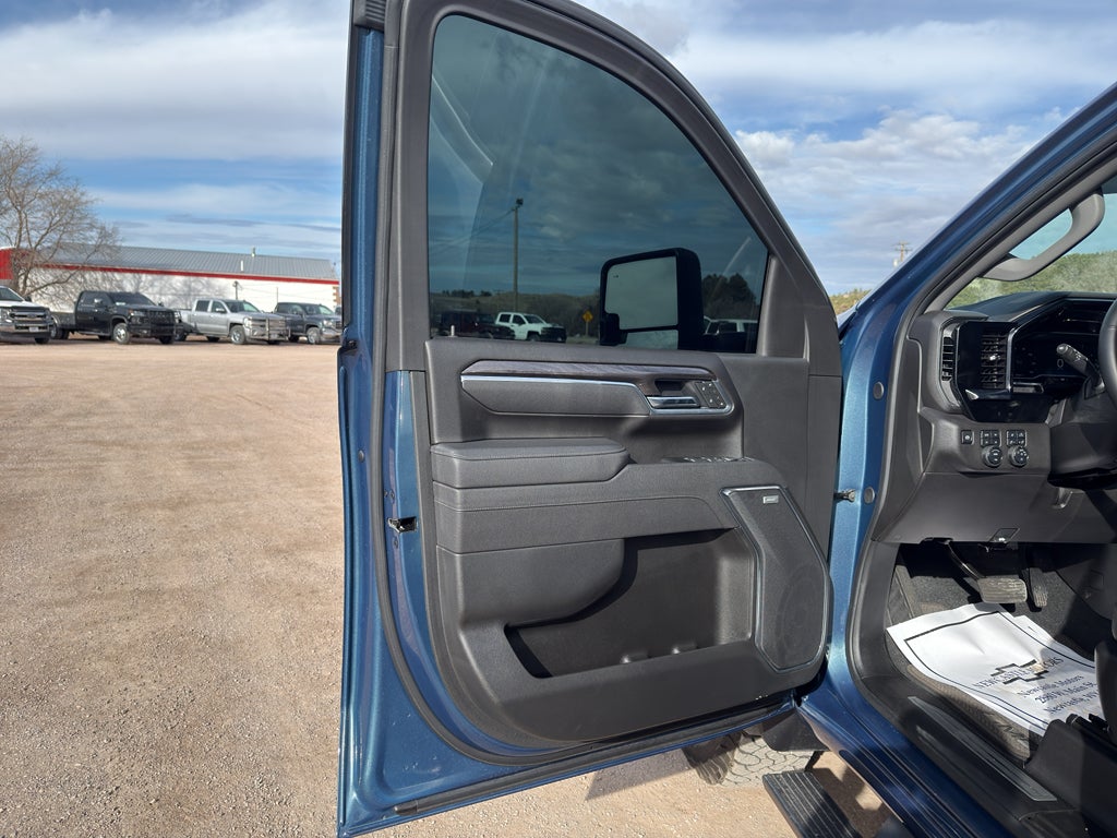 2025 Chevrolet Silverado 2500 HD LTZ