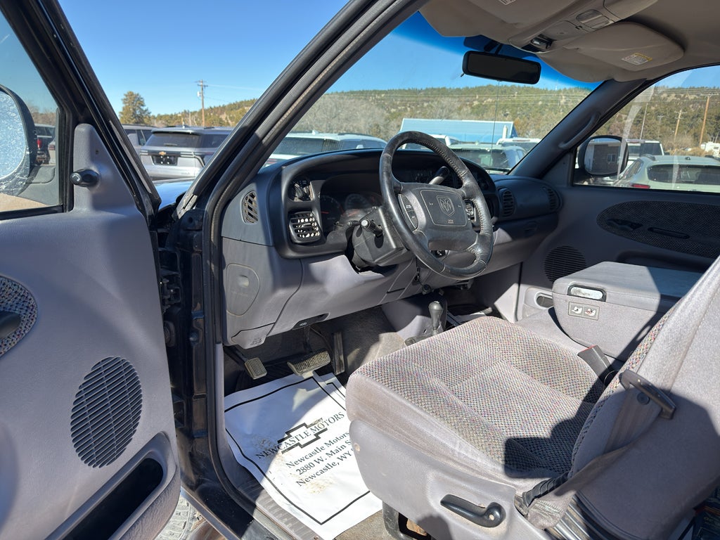 2001 Dodge Ram 1500 Base